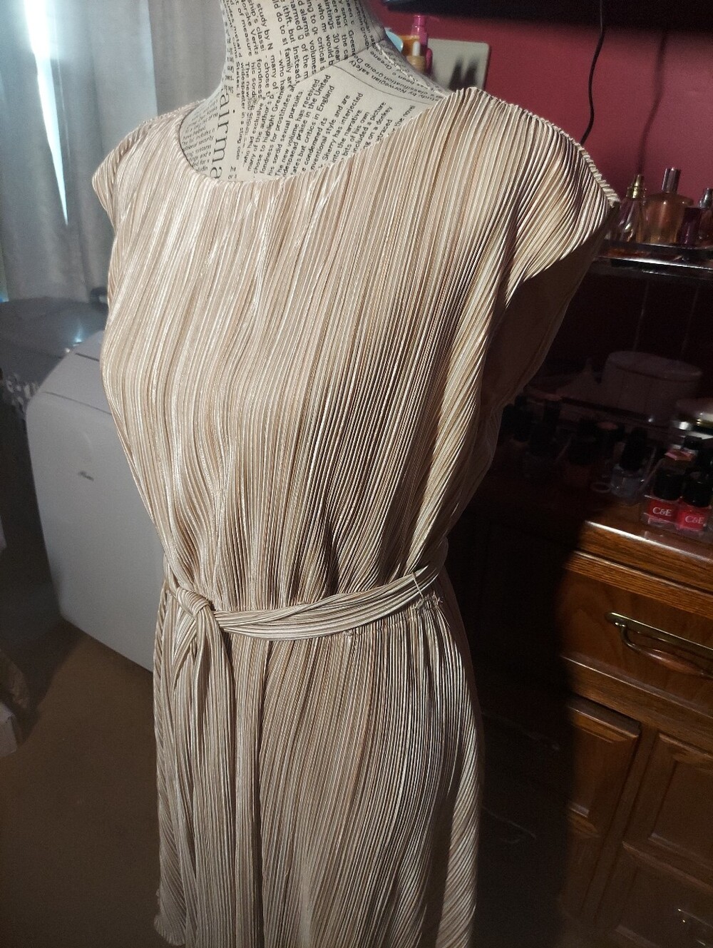 DKNY Woman's Ribbed and Belted Tan Dress Size 16